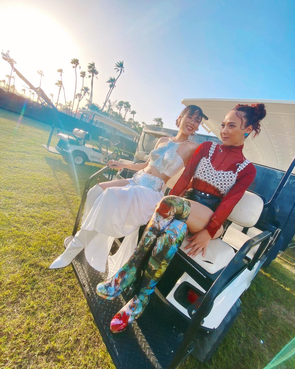 [19.04.2022] 

#FeelGhoodMusic Instagram güncellemesi:

#BIBICHELLA FT. #QUEENMIRAE 

☁️🌵❤️‍🔥🌵☁️ 

BU HAYALİN GERÇEKLEŞMESİNDE KATKIDA BULUNAN HERKESE TEŞEKKÜR EDERİZ.
BU SADECE BAŞLANGIÇ. 
❤️❤️❤️ 

#BIBI #nakedbibi #Coachella #88risingCoachella #88rising