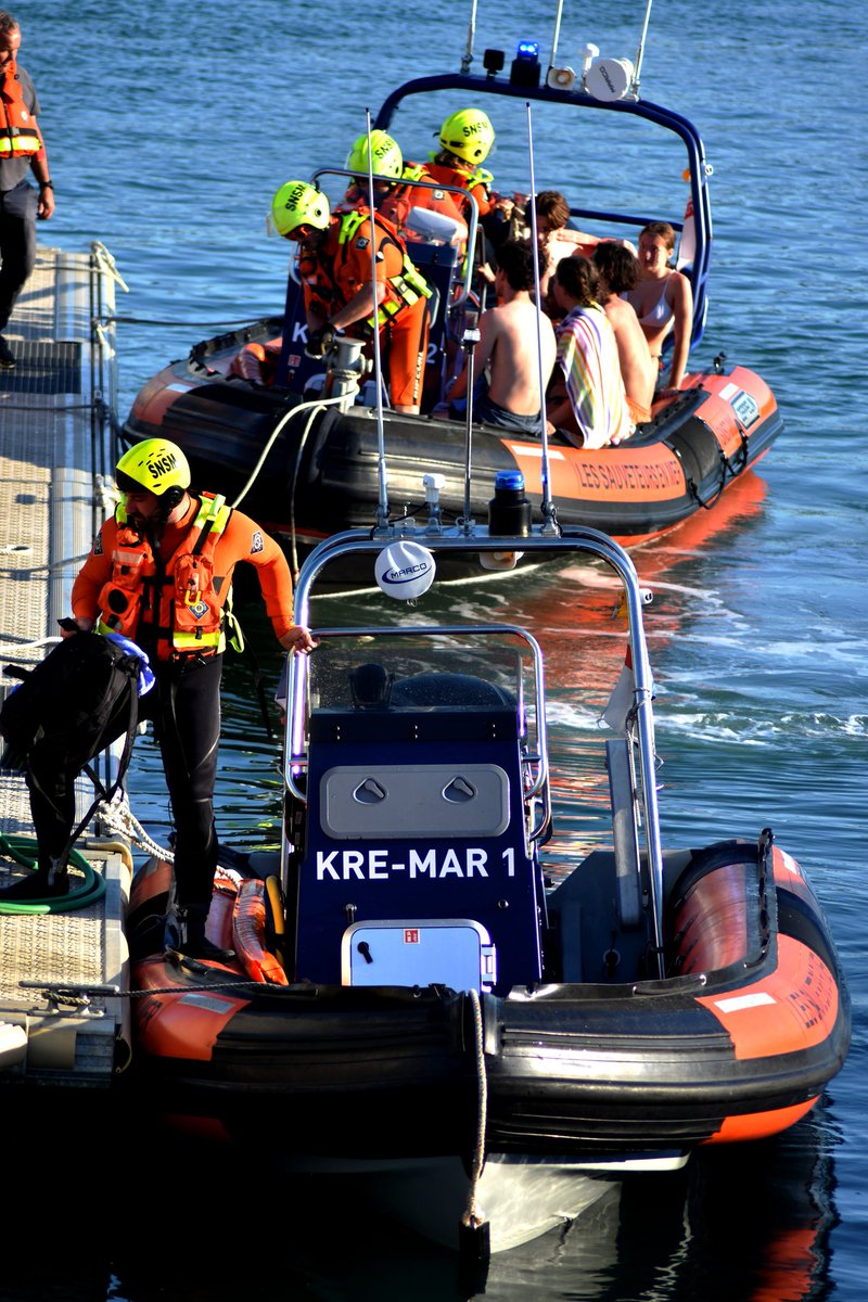 Déroutement pour un cas réel par le CROSS-A Étel avec la SNSM de Pornichet pour un groupe de 6 jeunes sur l'île des Evens.

À cause de la marée et de la houle, le bateau qui les a déposé n'est plus en mesure de les récupérer.

Opération menée avec succès par les bénévoles SNSM.