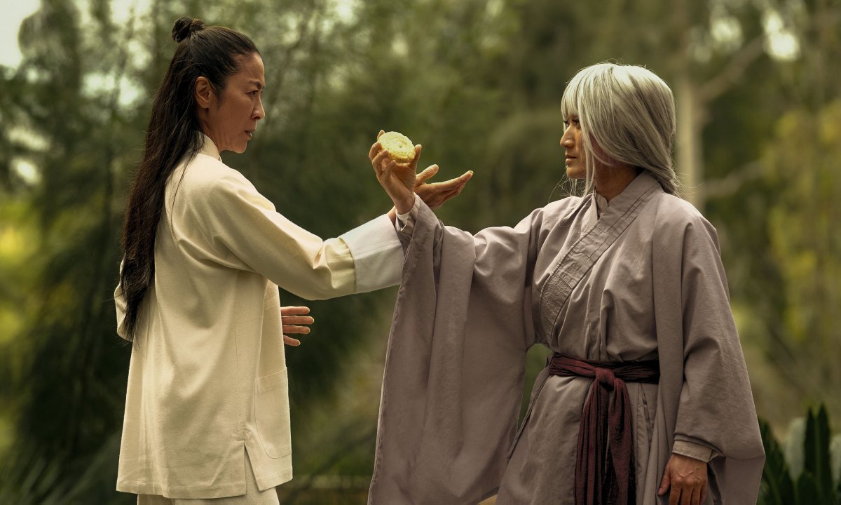 BisheshNews's tweet photo. This image released by A24 shows Michelle Yeoh, left, and Jing Li in a scene from "Everything Everywhere All At Once." 
#MichelleYeoh #JingLi #Everything #EverywhereAllAtOnce
(Allyson Riggs/A24 via AP) https://t.co/v73CeqHyfj