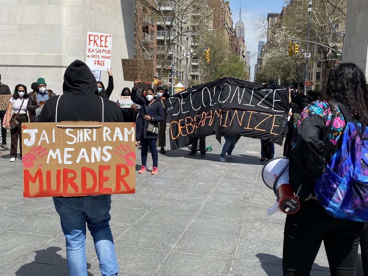 AskAnshul's tweet photo. Protest in New York, USA:

1. Free Kashmir.
2. Jai Shri Ram means Murder.
3. Resist Hindu Fascism.
4. Decolonize DeBrahminize.

Anti India &amp; Hinduphobic elements are now working together. https://t.co/EGQxWToMUL