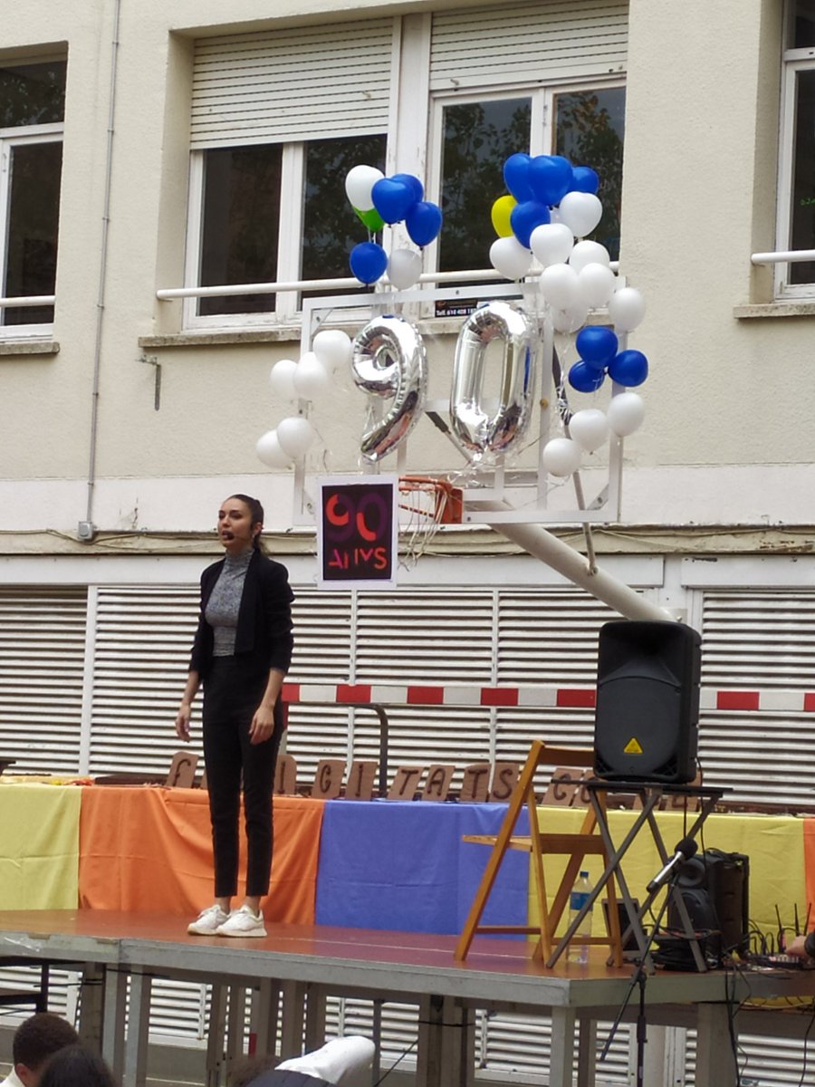 amtorne2's tweet photo. Ens unim a una súper celebració. Quina alegria!#Feliços90 https://t.co/wxmdup42ou