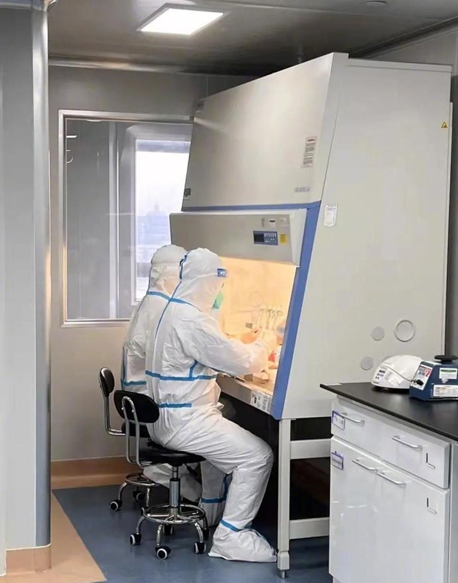 MorningGBA's tweet photo. Shenzhen has recently established the country’s first Mobile cabin hospital for pet, which provides free custody, observation, nursing, health monitoring and medical security services for pets belonging to centralized quarantine citizens in Guangming District. https://t.co/NcE6nQcrSe