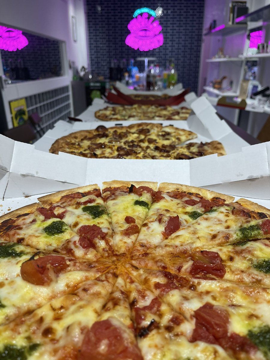 mnnnpisn's tweet image. 4月20日

【SWAGLAB】
岡山市北区表町3-5-32

420 THCフリーPARTY😊
OPEN13時〜

吸い曜日一緒に満喫しましょう😊

#SWAGLAB
#合法パラダイス