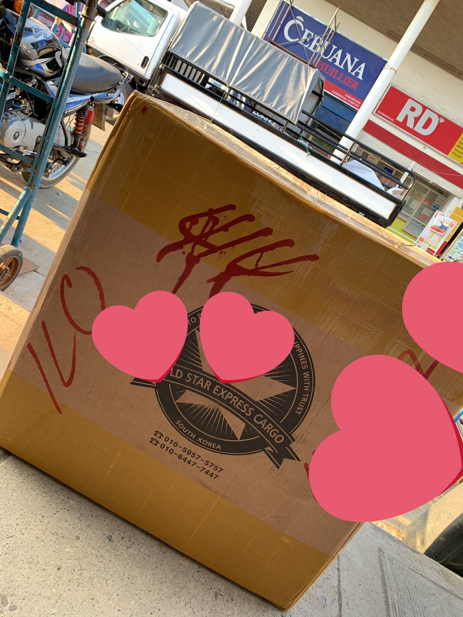 svtmahaorot_'s tweet photo. #Edgi_Updates 

GOOD NEWS CA-BUDOL🥰✨

Box 1 is here✨✨✨
[SVT Social Club B2 &amp; CL2021 Memory Book] 

Packing will start this week
Shipping will start next week🤗

Thank you for your patience🤗🤍 https://t.co/mQ7oL1odWn