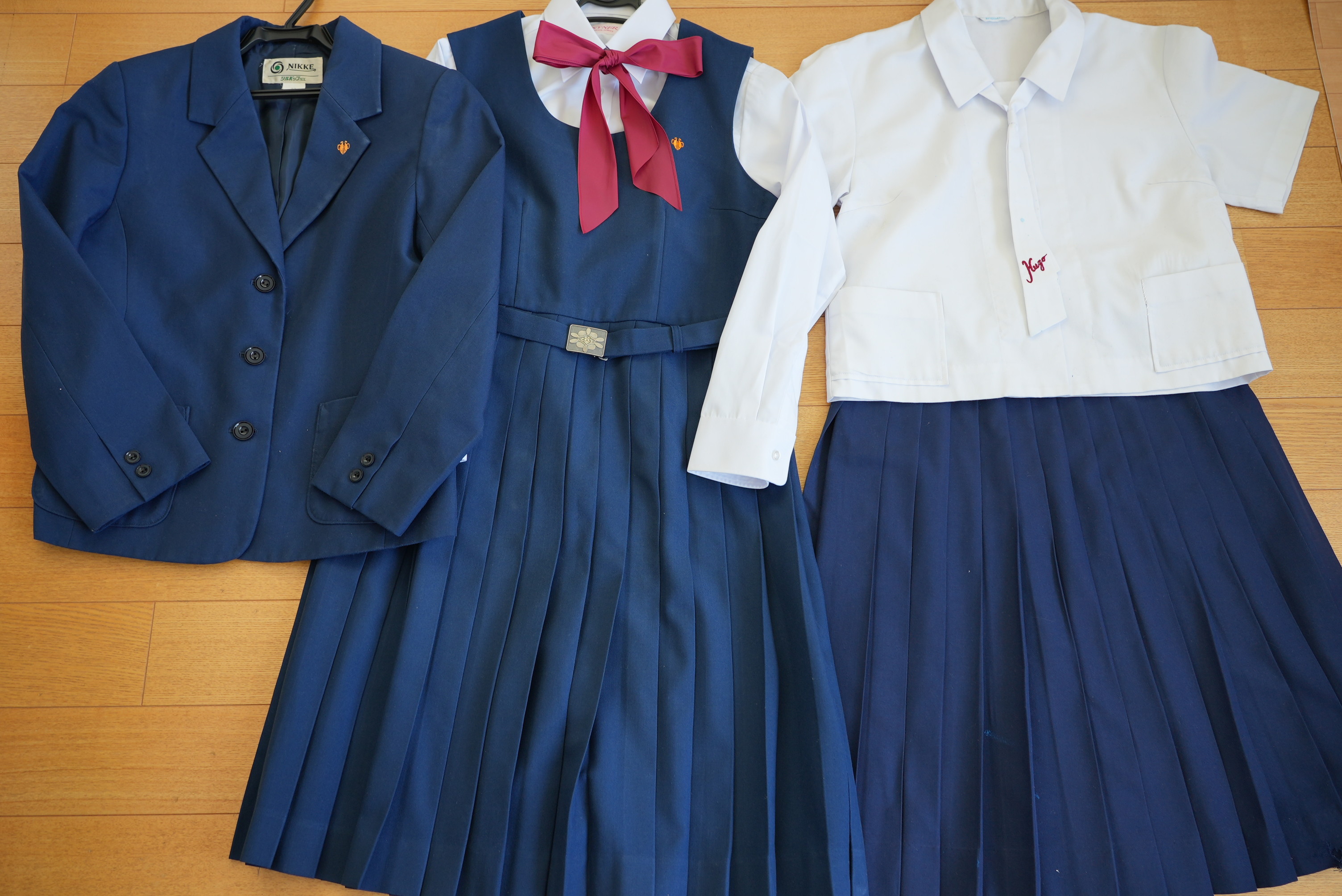 U849/S1260(中古)高知県 高知大学教育学部附属中学校 ちがい 女子制服8点/