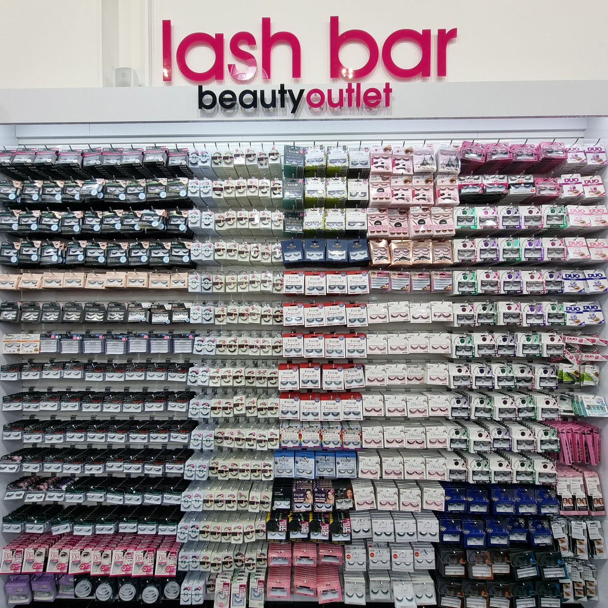 😍 Beauty Outlet Lash Bar 😍

Shop the huge range of Lashes, including Magnetic 🧲 lashes 😁 now available in-store at Beauty Outlet.