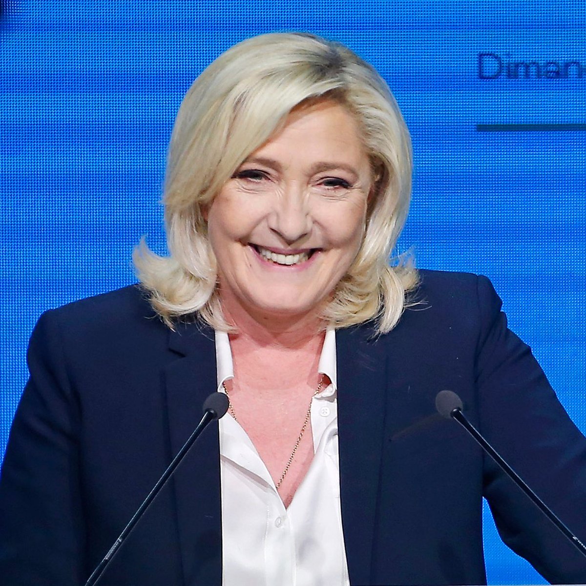 BenevientoDNA's tweet photo. Marine le pen
Staat op winst in de peilingen...
Mainstreammedia.....doodstil.....
Zullen ze dan toch weten dat zij gaat winnen?

#waarisdemsmnu?
#hopendatzijwint
#teamlepen https://t.co/qWzr1TreDI