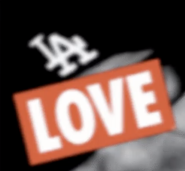 today is going 2 be a beautiful day...why? cuz it is i promise.  keep focused spread z love 4 miles n miles lets go #entrepreneur #love #nft