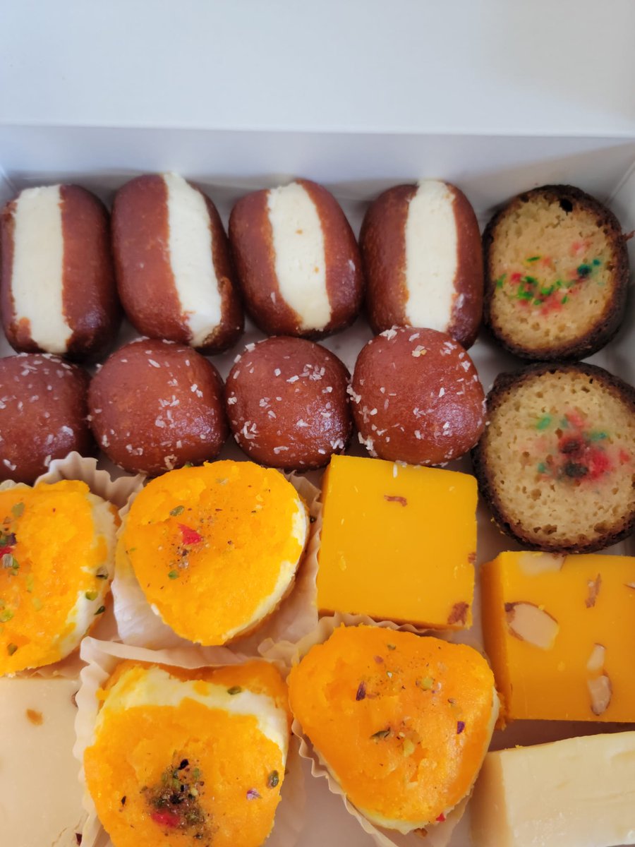 MithaasSweets's tweet photo. Mix Mithai...Special MANGO Burfi https://t.co/y6SETHqYiY