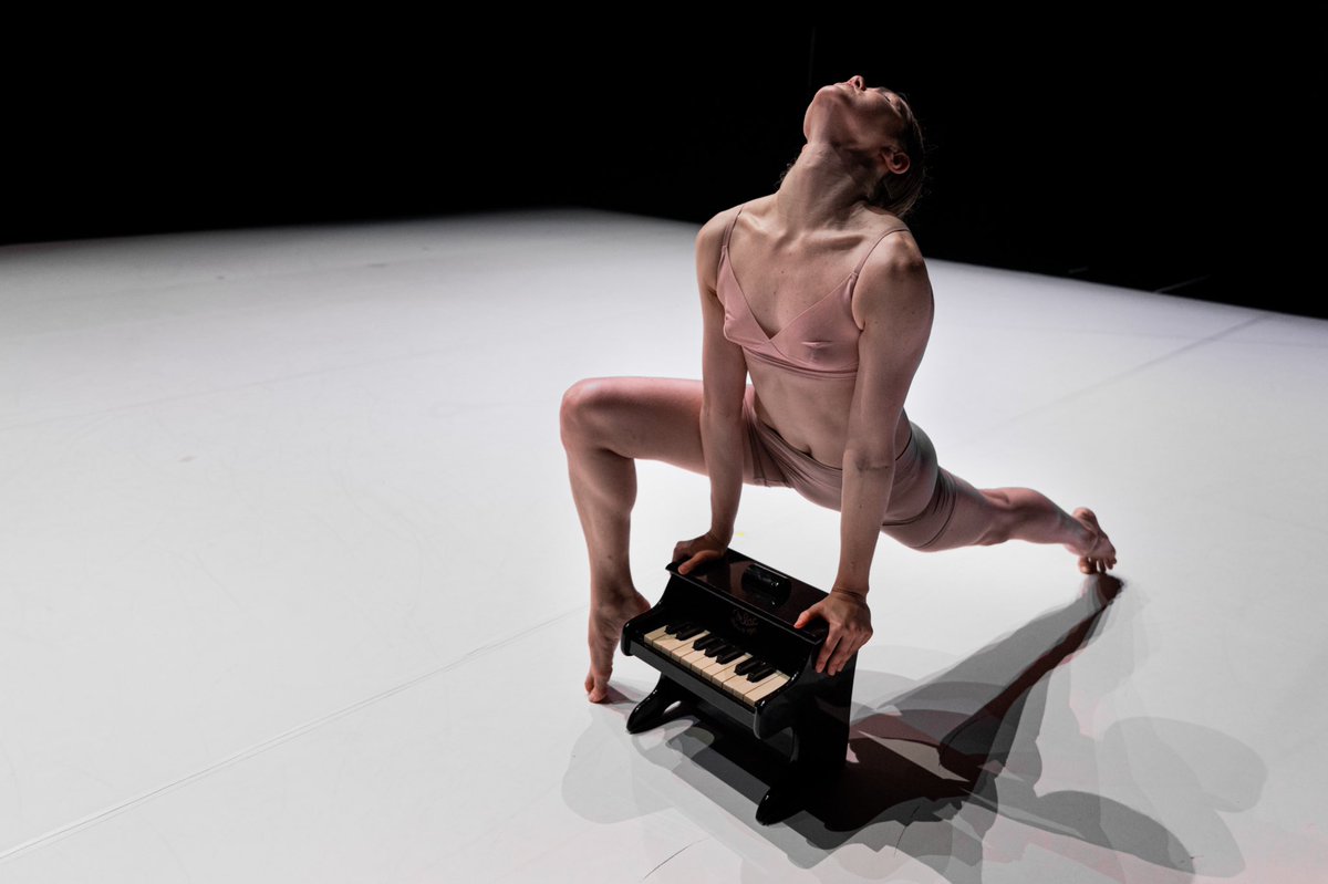 ’By confronting the ways in which a human being conceals his or her fear of death, the work is able to generate a near-cathartic experience’

20th-anniversary piece 'Body' will be presented 20th of April at Horizont International Contemporary Dance Festival. #contemporarydance