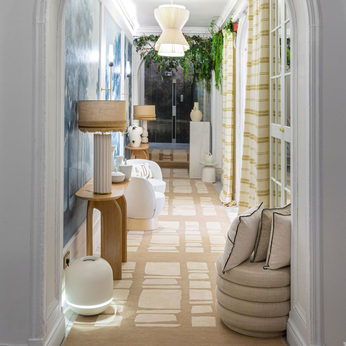 aritco's tweet photo. You can find our latest #homelift #designwall #geometric in the heart of Madrid at #casadecor the most important design, trends and interior design showcase in Spain. You have until the 22 of May to take part of this very special edition. #aritcohomelift #interiordesign https://t.co/8Mjm2aUuEl
