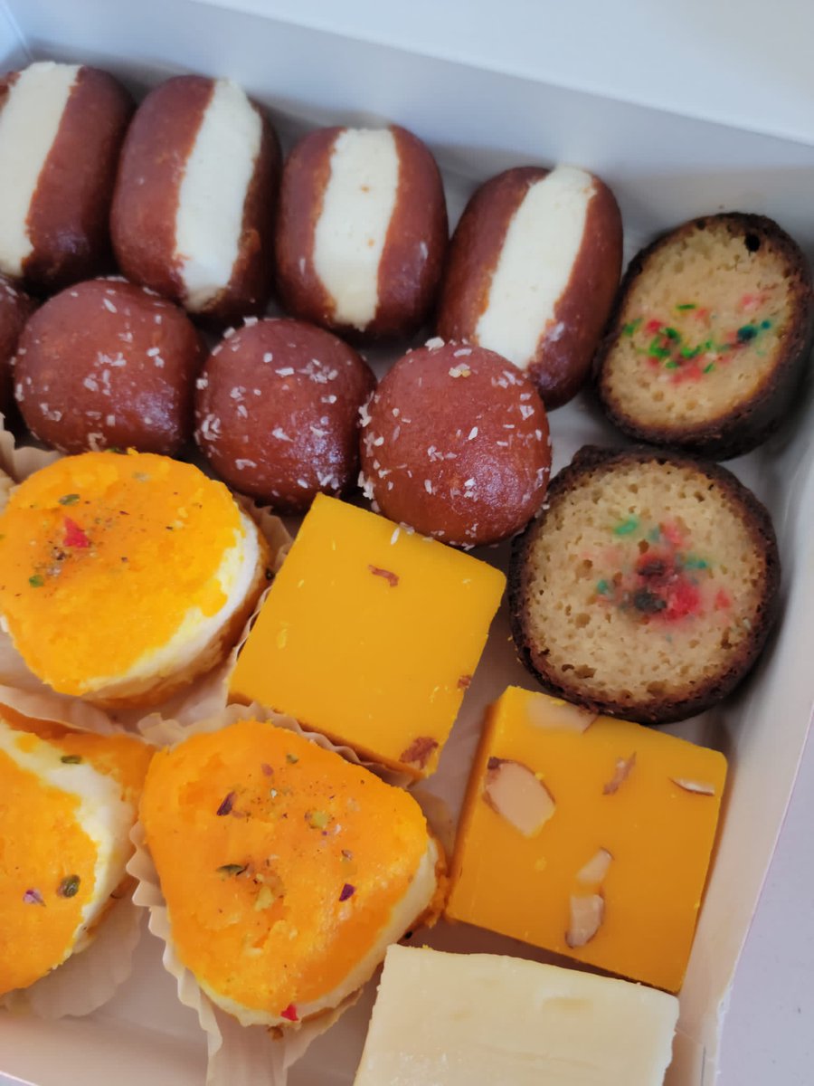 MithaasSweets's tweet photo. Mix Sweets.. with Mithaas Special DIL RUBA https://t.co/8BVupMH3nL