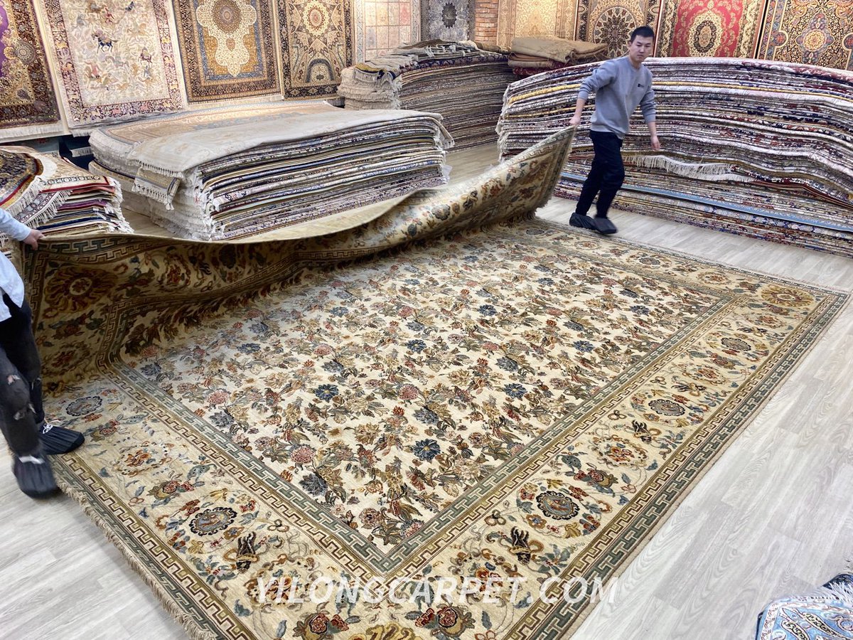 yilongcarpet's tweet image. Handmade wool-silk oriental carpet from Yilong will be shipped to our customer. #woolsilkrug #Chineserug #handmaderug #orientalrug #persianrug
Email address: alice@yilongcarpet.com 
WhatsApp: +86 156 3892 7921  yilongcarpet.com
