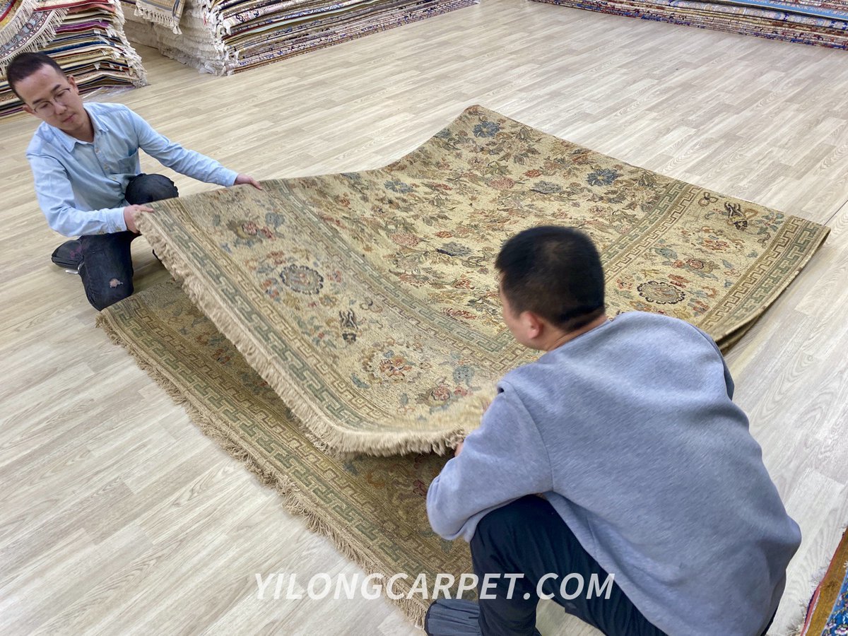silkpersianrug's tweet image. Handmade wool-silk oriental carpet from Yilong will be shipped to our customer. #woolsilkrug #Chineserug #handmaderug #orientalrug #persianrug
Email address: alice@yilongcarpet.com 
WhatsApp: +86 156 3892 7921  yilongcarpet.com