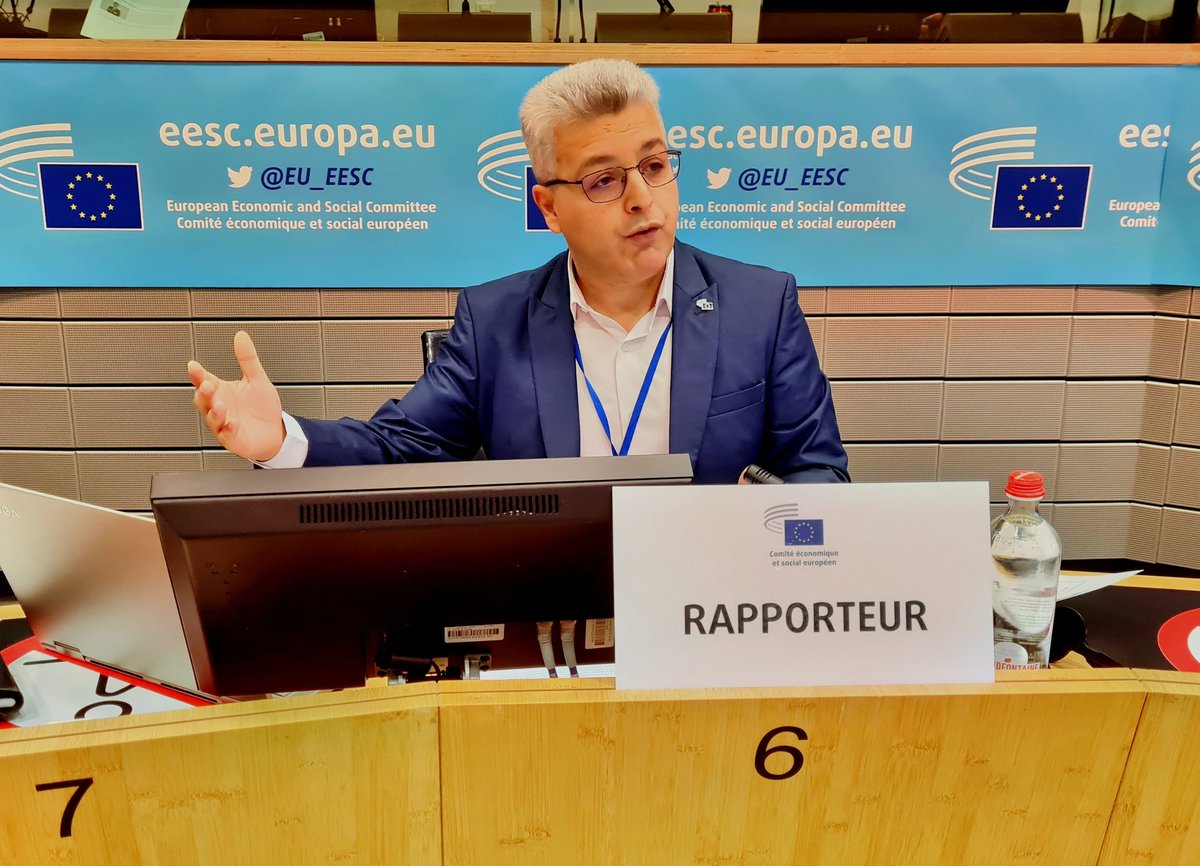 ForneaDumitru's tweet photo. We are assessing now in @EESC_TEN's Working Group the main challenges and opportunities related with #DigitalIdentity, #DataSovereignty & the #JustDigitalTransition
With the participation of
@BusinessEurope
@Eurosmart_EU
@edri
#CyberSecurityAwareness
#FacialRecognition
#Biodata https://t.co/AQQ6m8CNoF