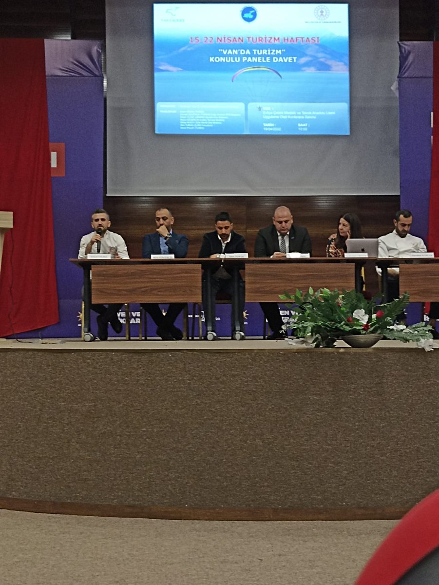 15 -22 Nisan turizm haftasi münasebetiyle  Üniversitemizin düzenlediği  panelde konuşmaci olarak bilgi birikim ve sektör sorunlarını  dile getirdik.Temennimiz şehrimizin  gastronomi anlamında marka degerinin ivedilikle hak ettiği yere gelmesidir.<a href="/NecdetTakva/">Necdet Takva</a> <a href="/eroluslum/">Erol Uslu</a> <a href="/geyikali/">ali geyik</a>