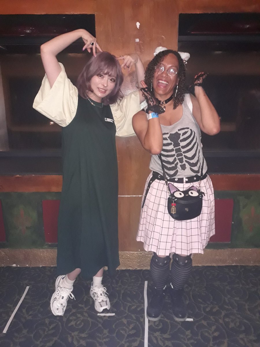 Banahyde's tweet photo. @pamyurin #Coachella #kyarypamyupamyu  
We ♡ you kayary!! https://t.co/xsnPhXSZS4