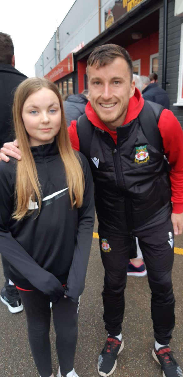 janecabin's tweet photo. @8lukeyoung made  Ruby's  day thanks https://t.co/zEtbFeVII7