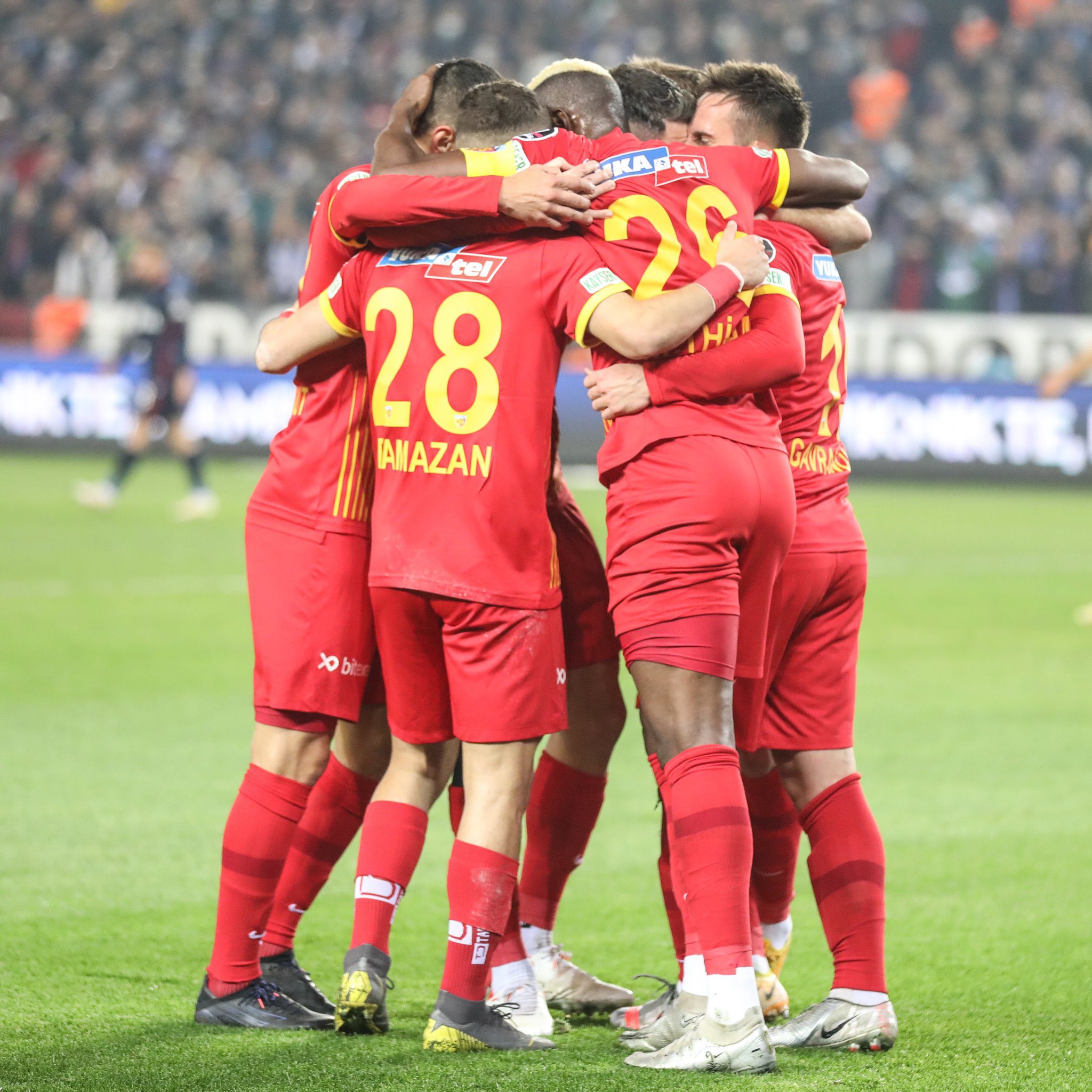 Kayserisporlu Futbolcuların Gol Sevinci
