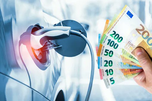 hellogova tweet media