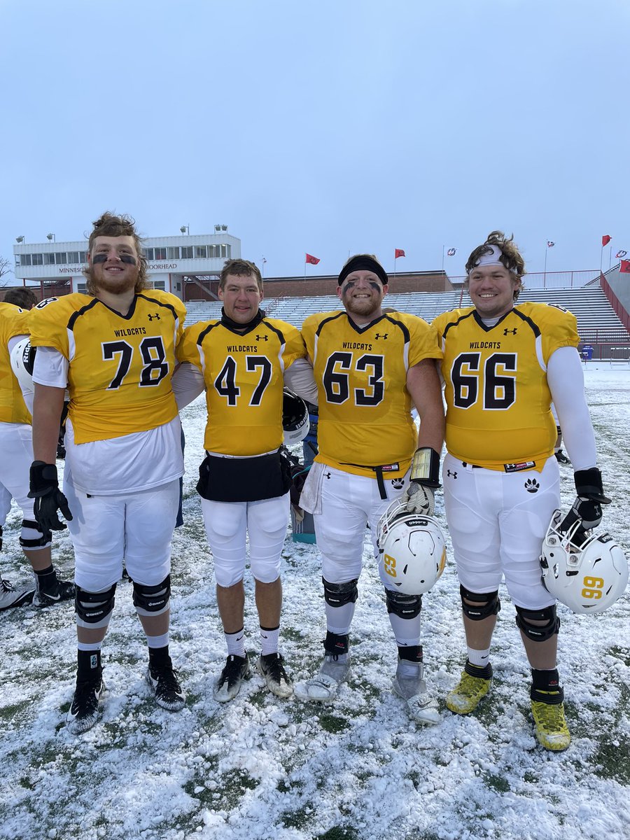 Happy 21st <a href="/casey_hutch60/">Casey Hutchings</a>.. looking forward to some Wildcat football this weekend!!