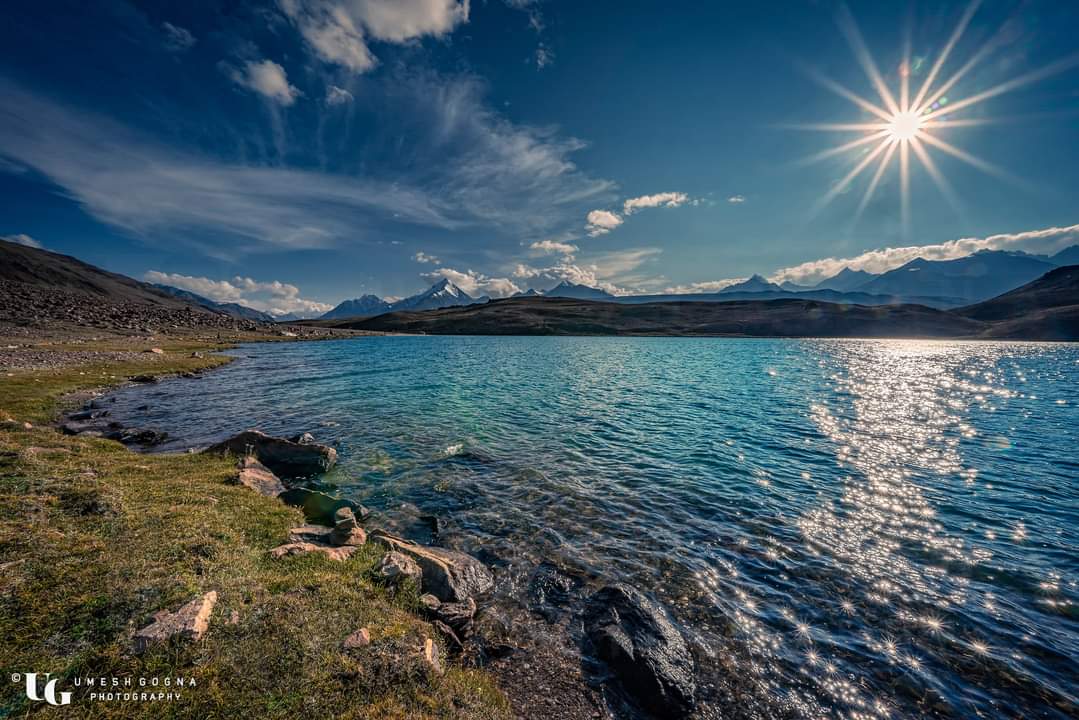 iAjay_Banyal's tweet image. Colors &amp;amp; Moods of Chandra Taal...

Chandra Taal or Tso Chigma
(meaning the Lake of the Moon), or Chandra Tal is a lake in the Lahaul part of the Lahul and Spiti district of Himachal Pradesh, India. Chandra Taal is near the source of the Chandra River. 1