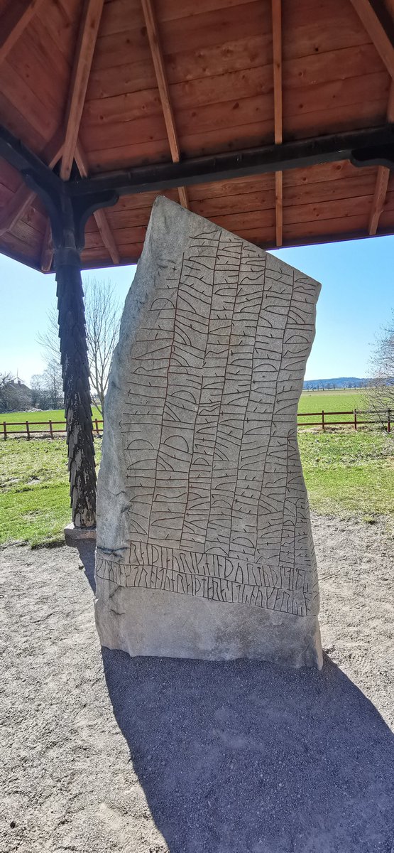 irishacw's tweet photo. The stunning Rök runestone in Östergötland- the longest known runic inscription in stone. Dated to the 9th Century, this is apparently also regarded as the earliest piece of written Swedish literature. A whopping 8 feet tall, it weighs in at a little over 5 tons. https://t.co/B0oNgopr2c