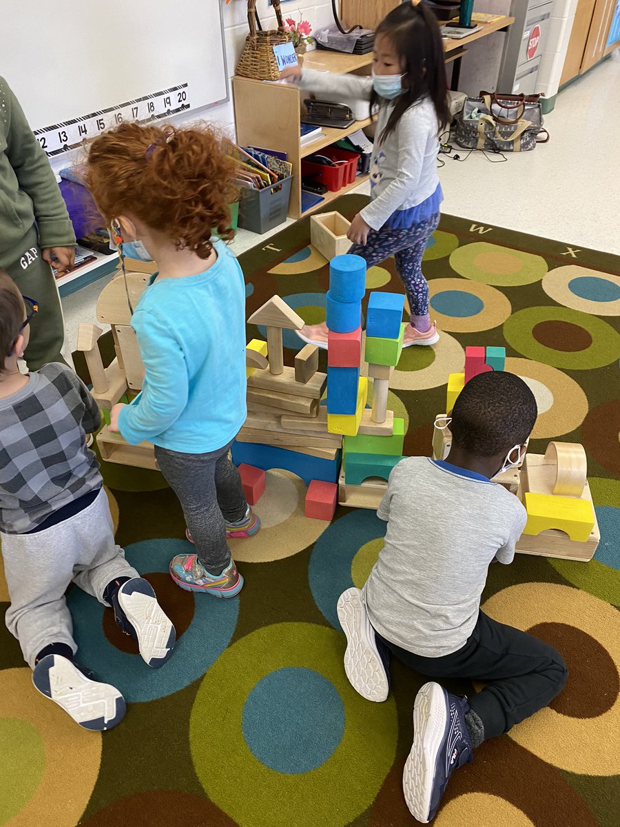 LukeAssessment's tweet photo. Fun in Kinder on this snowy/rainy day! https://t.co/oTw9Dop1R6