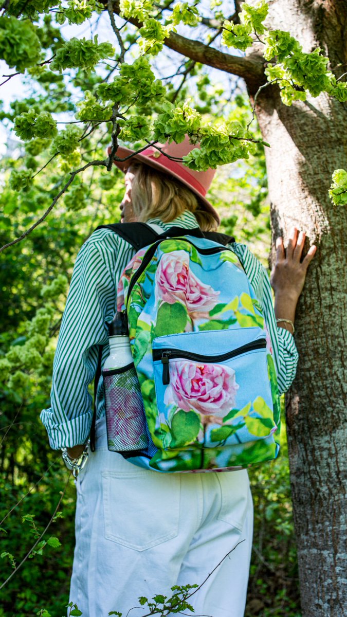 AlohaGLUE's tweet image. We do creative services, but we have a low impact Design Shop too!

Check out Roses Series design inspired by west London’s blooms.

📷 Diana Rose backpack, Fulham Rose steel water bottle.

Shop: alohaglue.com/shop

#alohaglue 
#designerbackpack