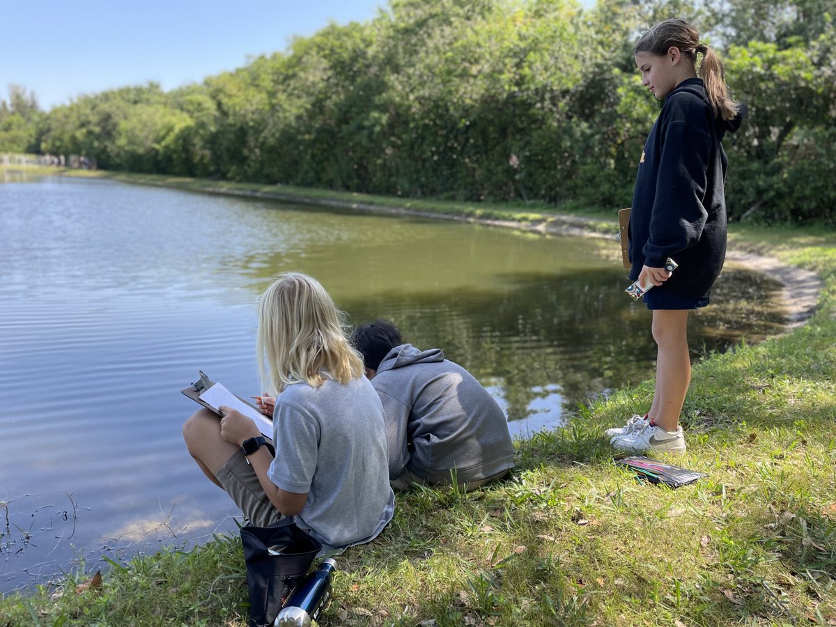 #CelebrateTheArts <a href="/shorecrest/">Shorecrest</a> 5th graders using nature as inspiration for their art. #nature #naturesclassroom