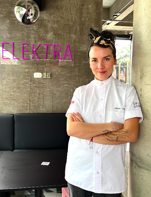 madridfusion's tweet photo. 10 chefs a los que no hay que perder de vista 
@rdelacalle @David_cham89 @DeniseMonroyG @sanlastra
@hectorsfiesta @Francopepe8 @Dabizdiverxo ...
https://t.co/recUVkSreT a través de @fueradeserie #madridfusion2022 https://t.co/RBtxUbumdQ
