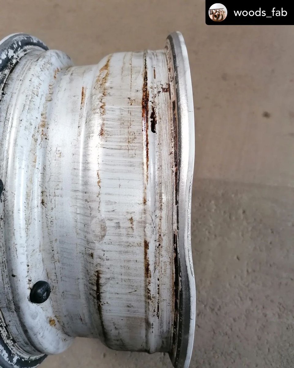 Parweldltd's tweet image. Nice alloy wheel repair from Ben here. That was a big old split &amp;amp; dent 💥 

📸: woods_fab (IG)

#AlloyWheelRepair #Parweld #PotHoleDamage #Fabrication