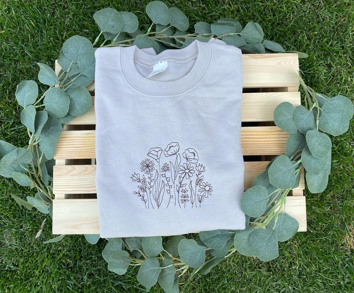 daydreamapprl's tweet photo. NEW designs! 🥰🤍

Shop on Instagram at https://t.co/CjU8iaozL2 🌻 https://t.co/gFClmgHCu6