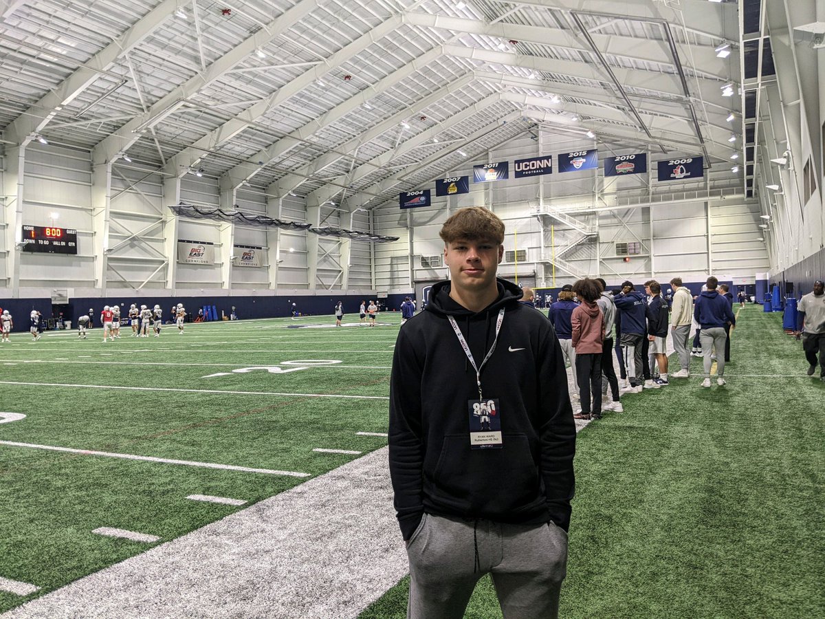 Ryan Ward (@ryanward__1) on Twitter photo Had an amazing visit today at <a href="/UConnFootball/">UConn Football</a> ❕Thanks Coaches <a href="/CoachEJbarthel/">EJ Barthel</a> <a href="/coachz1336/">Michael Zyskowski</a> <a href="/Beau_Davidson/">Coach Davidson</a> Had an amazing visit today at <a href="/UConnFootball/">UConn Football</a> ❕Thanks Coaches <a href="/CoachEJbarthel/">EJ Barthel</a> <a href="/coachz1336/">Michael Zyskowski</a> <a href="/Beau_Davidson/">Coach Davidson</a>