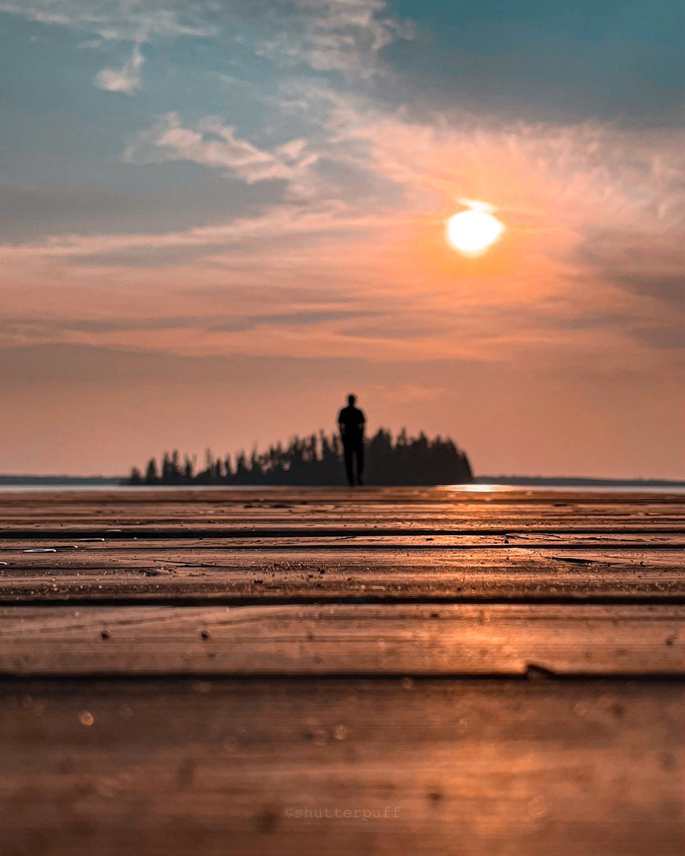 GM everyone!                                                  #NFT #NFTCommunity #Yeg #edmonton #exploreedmonton
#elkisland