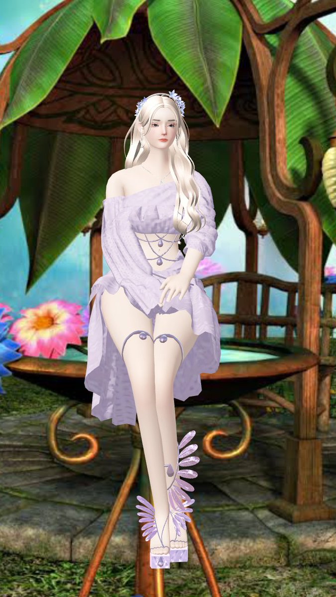 Uniqueclasz's tweet photo. Lonely Fairy ? https://t.co/Ayf4WOfViV