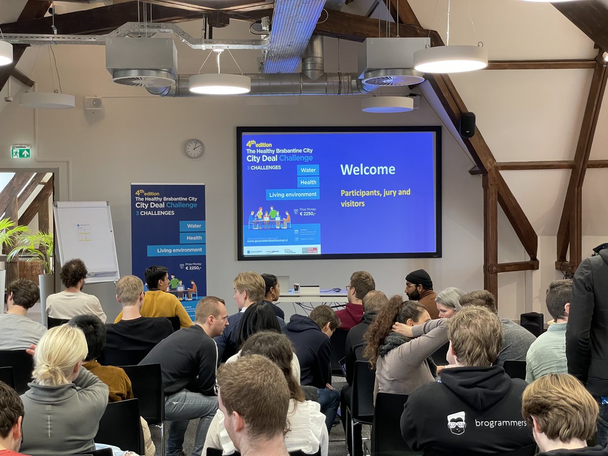 hackathonmaster's tweet image. 5e editie data hackathon Gezonde Brabantse Stad 1 &amp;amp; 2 juli

De voorbereidingen zijn gestart. We zetten in op deelname van max 12 teams #data science en #AI studntn en profi's. Hack venue is ook dit jaar weer tijdens de @DataweekNL bij de @jadatascience in @shertogenbosch.