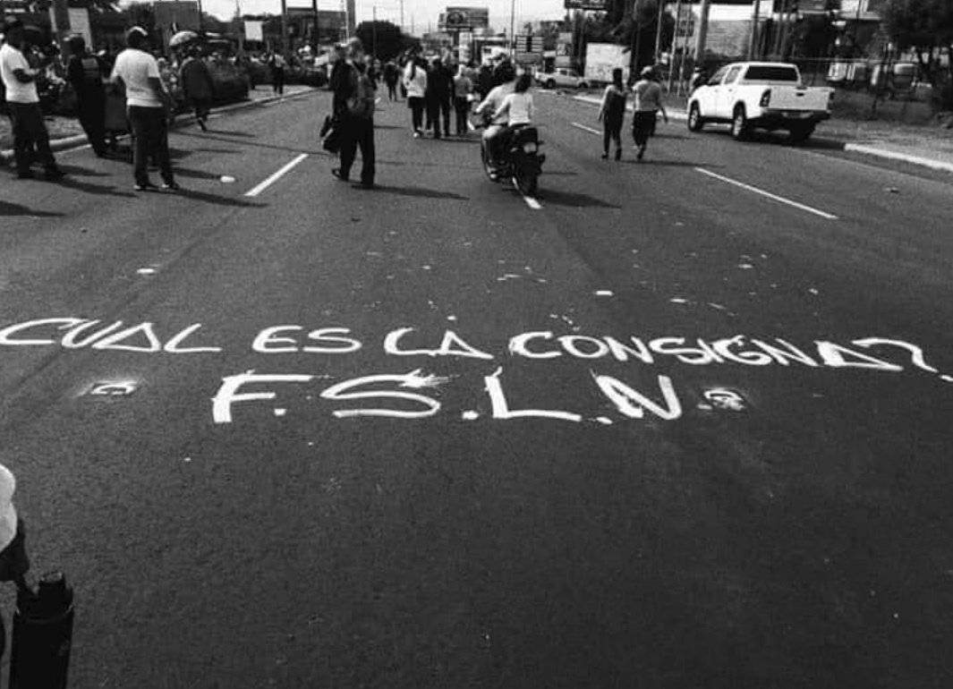 mijamart88's tweet photo. Buenos días, América Latina.
Buenos días, revolucionarios.
Buenos días, luchadores de la paz.
Buenos días, Nicaragua.
El pueblo no se detiene, en su lucha por la paz.
Vamos hacia el sol de la libertad!

#VictoriasDeLaPaz 
#PLOMO19 https://t.co/i85yjdX7xm