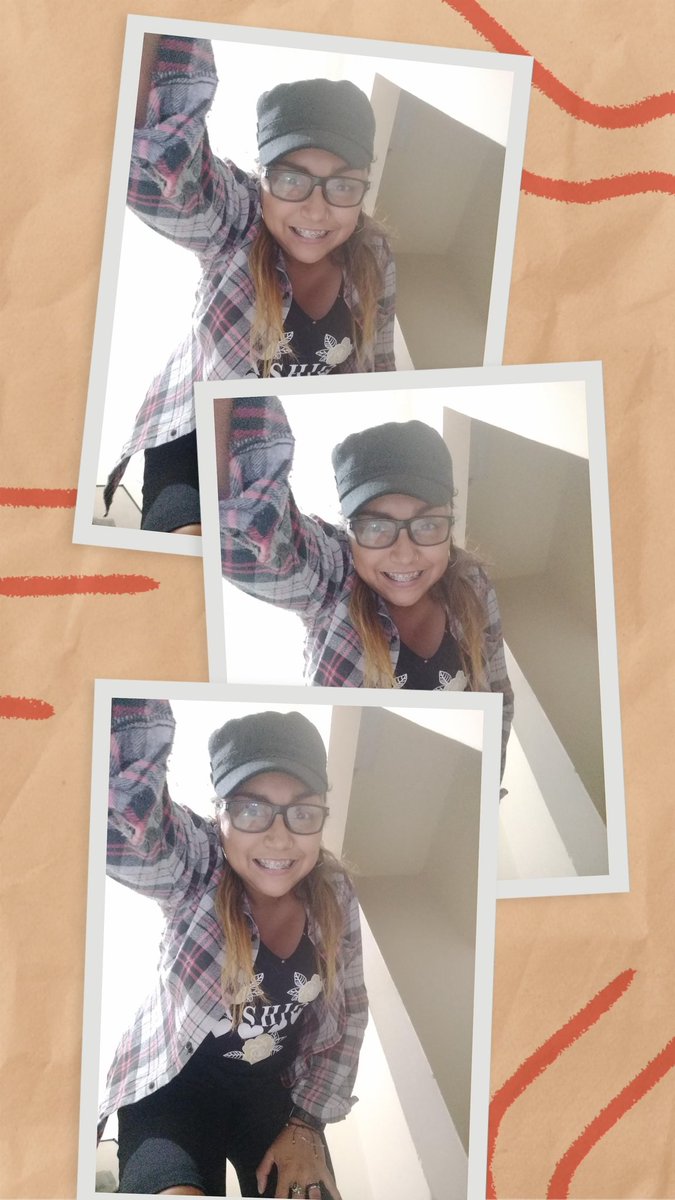 VeronicaVox's tweet photo. Todos os dias são maravilhosos!!! Depende do ponto de vista e da energia que gastamos nele🤜🤛 surpreenda-se💃 tente😘 e vai com medo mesmo mas vá garaiiii kkkkkk e se der vá cantando 😅🌻💃🎶🎶🎶🎶 O bom do dia...#veja #sinta #permita #beba #vaigaraiii hahahahahah https://t.co/GyhVWGuqz7