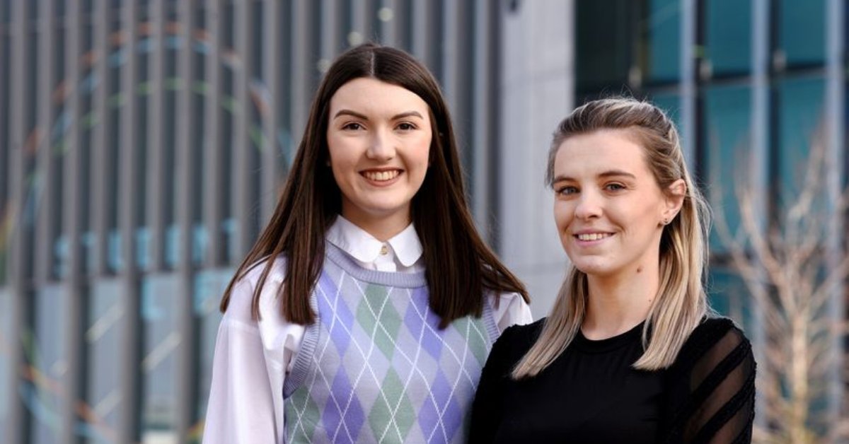 Two #TeessideUni journalism graduates have gone from students to staff members by landing careers on campus after completing their studies! 🧡✨

👉 bit.ly/36d8wbd