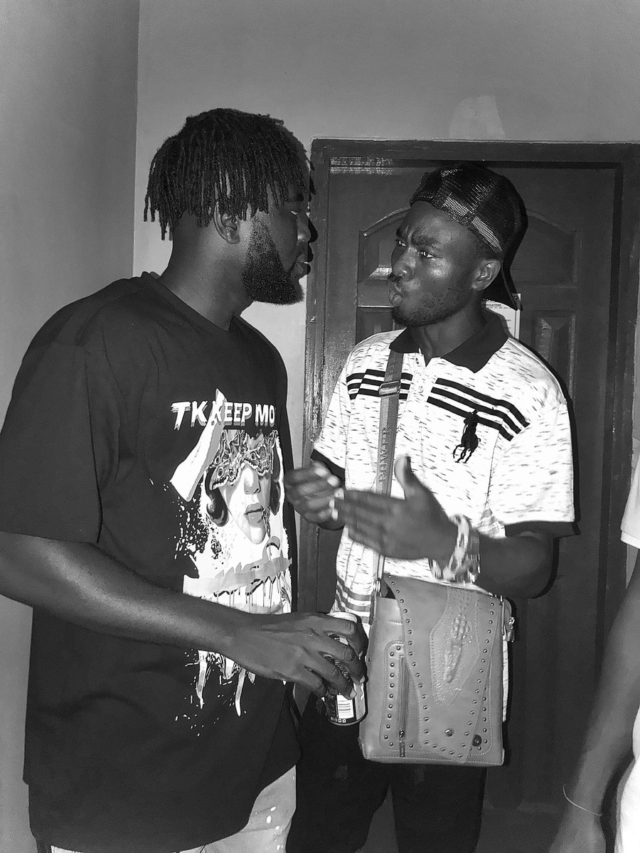 OfficialSpliffa's tweet photo. OUTSIDE with #Eff for the #Geescape 🦋🌑

📸: @GodwinAddisco 

#Spliffanz #SpliffaMusic #Dancehall #Reggae #ReggaeMusic #DancehallMusic #Dancehallartist #TheZyGeeExperience #Anloga #Volta #Global9 #Godwinaddisco https://t.co/VmTTbpTRb0