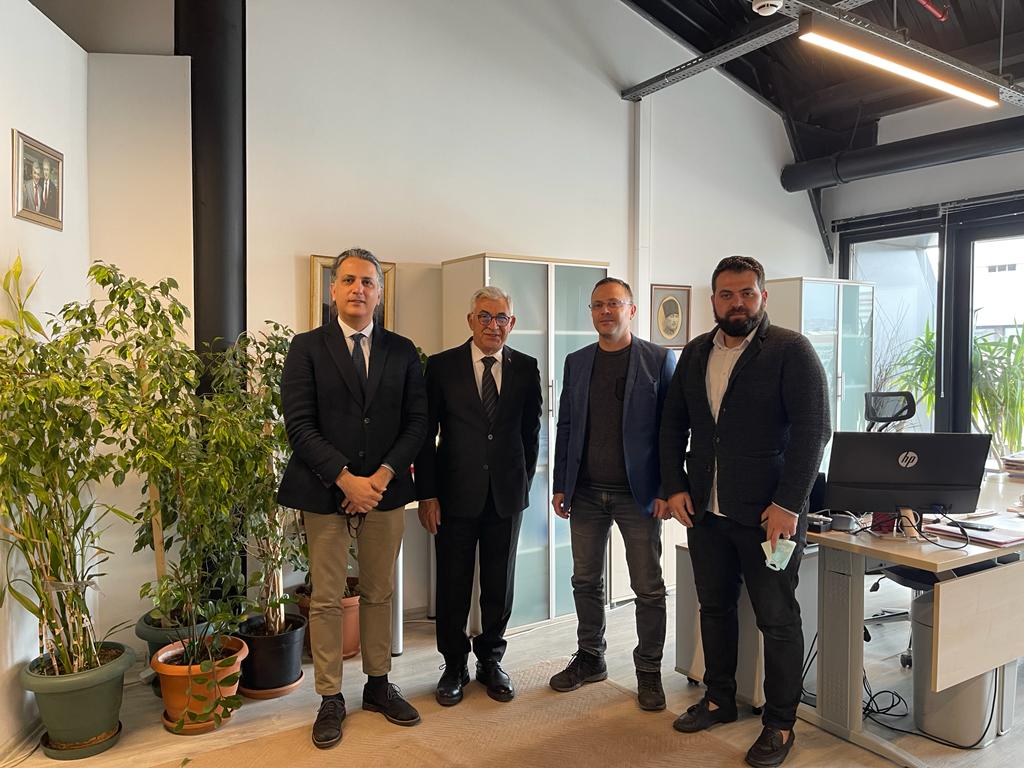 DEPARK/DETTO olarak Ege Bölgesi Sanayi Odası-EBSO Genel Sekreteri Mustafa KALYONCU’yu ziyaret ettik. Olası projeler ve işbirliği adımları için değerlendirme toplantısı gerçekleştirdik. <a href="/ebsoorgtr/">EBSO</a>
#universitemDEU #deparktgb #dokuzeylultto