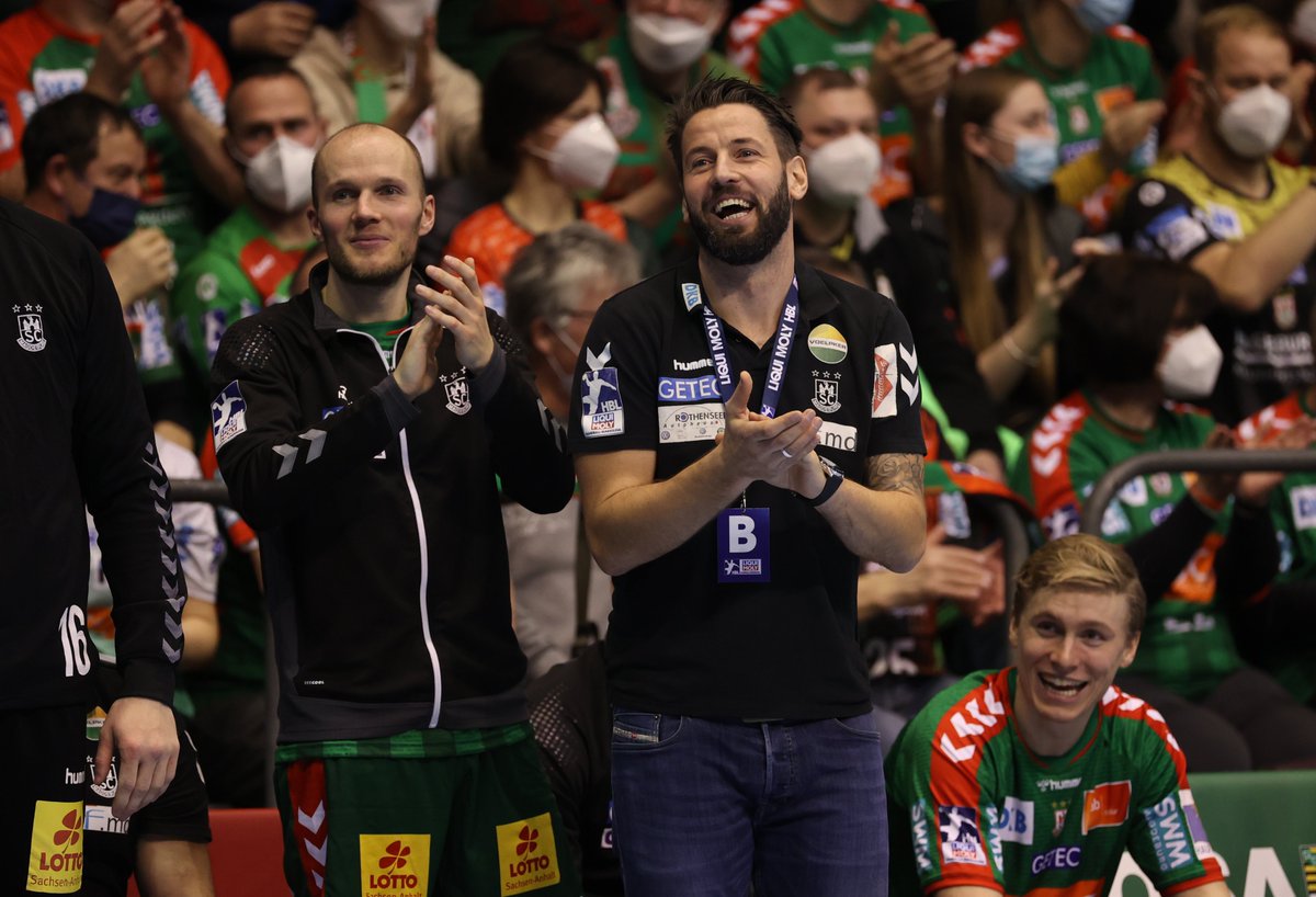 SCMagdeburg's tweet photo. Noch 4⃣ Tage 💚❤️

#heimspielinhamburg #scmhuja #rewefinalfour 
@liquimoly_hbl https://t.co/uI6uD7CkWX