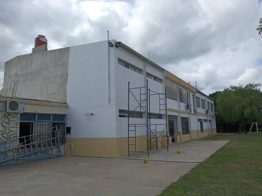 FeedeKaufmann's tweet photo. Estamos rompiendo los límites 🥇
- Unión Agricola Romang
-Colegio Concordia

Mes y medio de nuestra inauguración, más que feliz !! 

- Kaufmann Pintureria https://t.co/RIlbcJOGmT