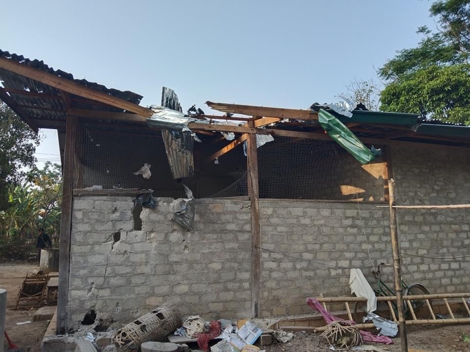 TheChindwin's tweet photo. The junta’s ground troop based in Ngwetaung Artillery has shelled at least 15 long-range cannons at 3:30 am yesterday morning , heavily damaging a Buddhist nunnery located Laymai Yatku village in the Naung Pale village tract of Demoso Township. https://t.co/e1468KFuXi