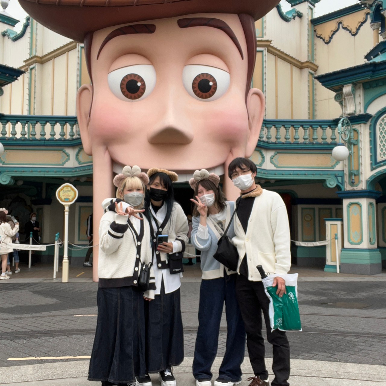 Kei 昨日は可愛いがいっぱいでした 約年振りのディズニー 初シー は楽しかったヾ ﾉ 親子でディズニー 初めてのディズニーシー お揃いコーデ T Co Tggtfghby4 Twitter