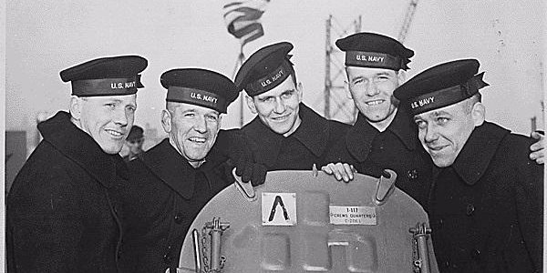 MCB_Quantico's tweet image. OTD 1997 - USS The Sullivans is commissioned. It is the  second @USNavy ship named after the five Sullivan brothers, ages 20-27, who died when USS Juneau was sunk shortly after the Battle of Guadalcanal Nov. 13, 1942. The greatest military loss by an American family during WWII.