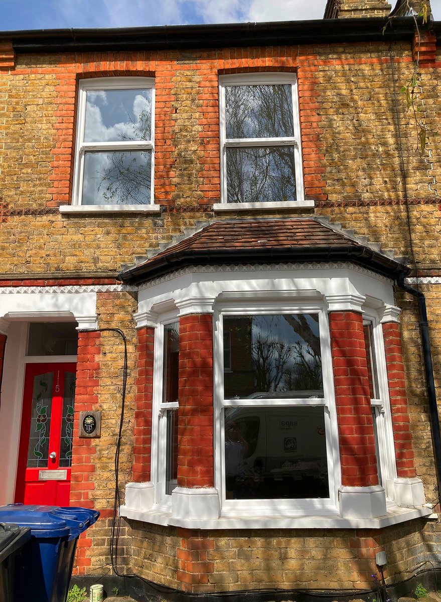 RuislipWindows's tweet photo. WE #LOVE OUR #ECOSLIDE #SASHWINDOWS 😍
Lovely example of a recent install, including an interior shot with internal architrave and nosing. #Lookinggreat
#sash #traditionalstyle #newwindows #newdoors #UPVC #lookslikewood #sliding #spring2022 https://t.co/fYP1JRFG0r
