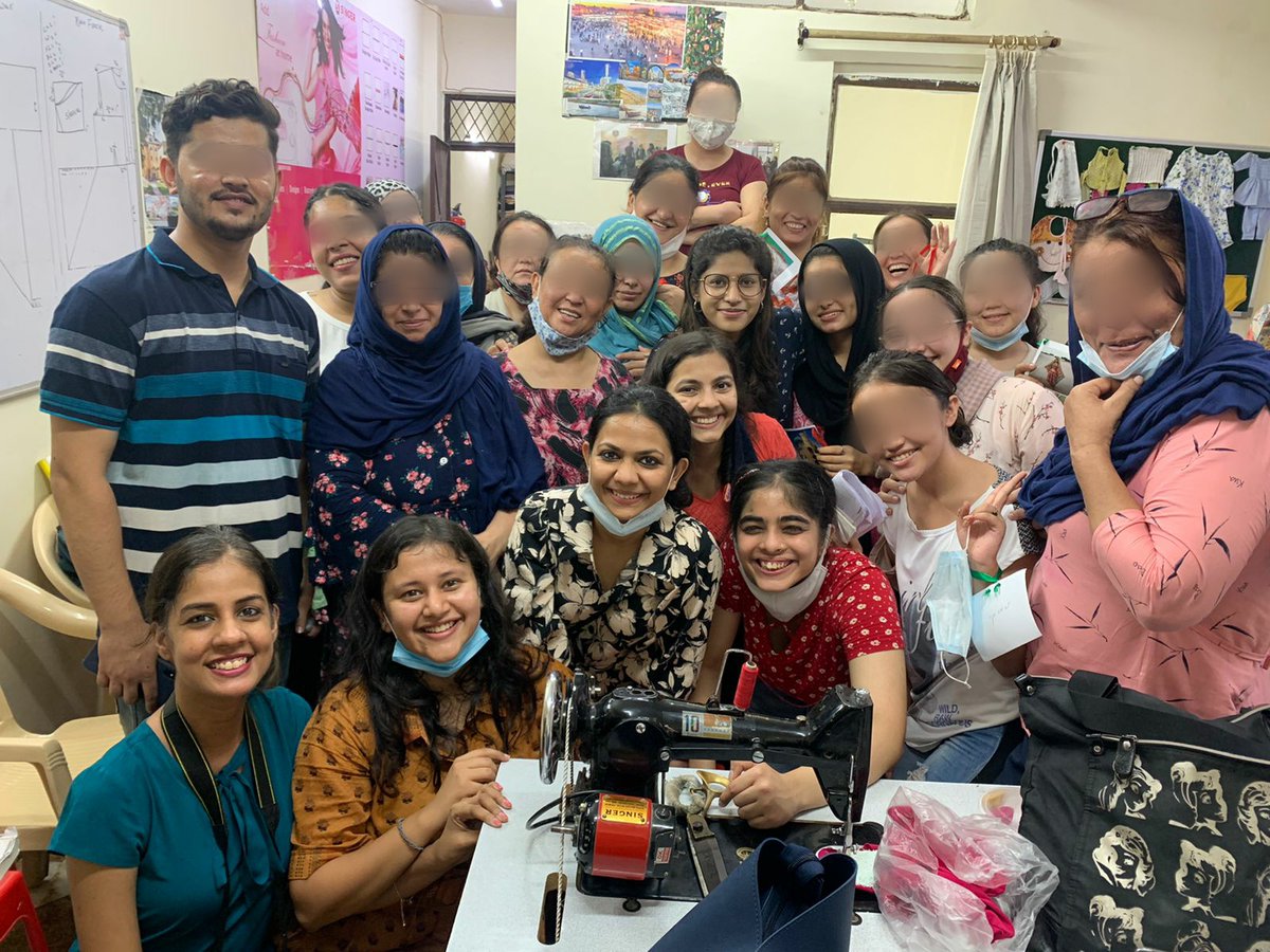 PeacePalace's tweet image. In 2021, @PeacebdgProject was awarded the #Youth #Carnegie #PeacePrize. The volunteers wrote a blog about their organisation and international projects, such as training and #supportingwomen from #Afghanistan: vredespaleis.nl/blog-by-the-pe… #inspiring #goodread #intlaw #peacebuilding