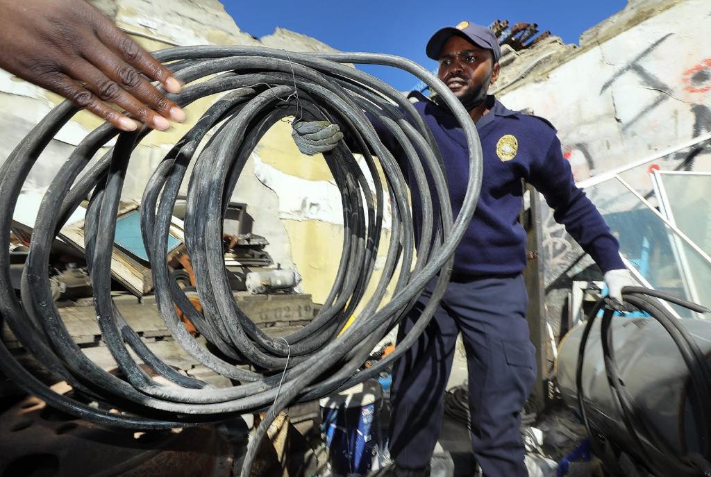 #sapsWC Two arrests, tons of cable seized in cable theft operation in ...